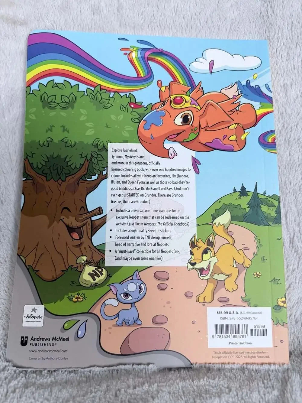 Neopets: The Official Colouring Book - (Paperback) : ,